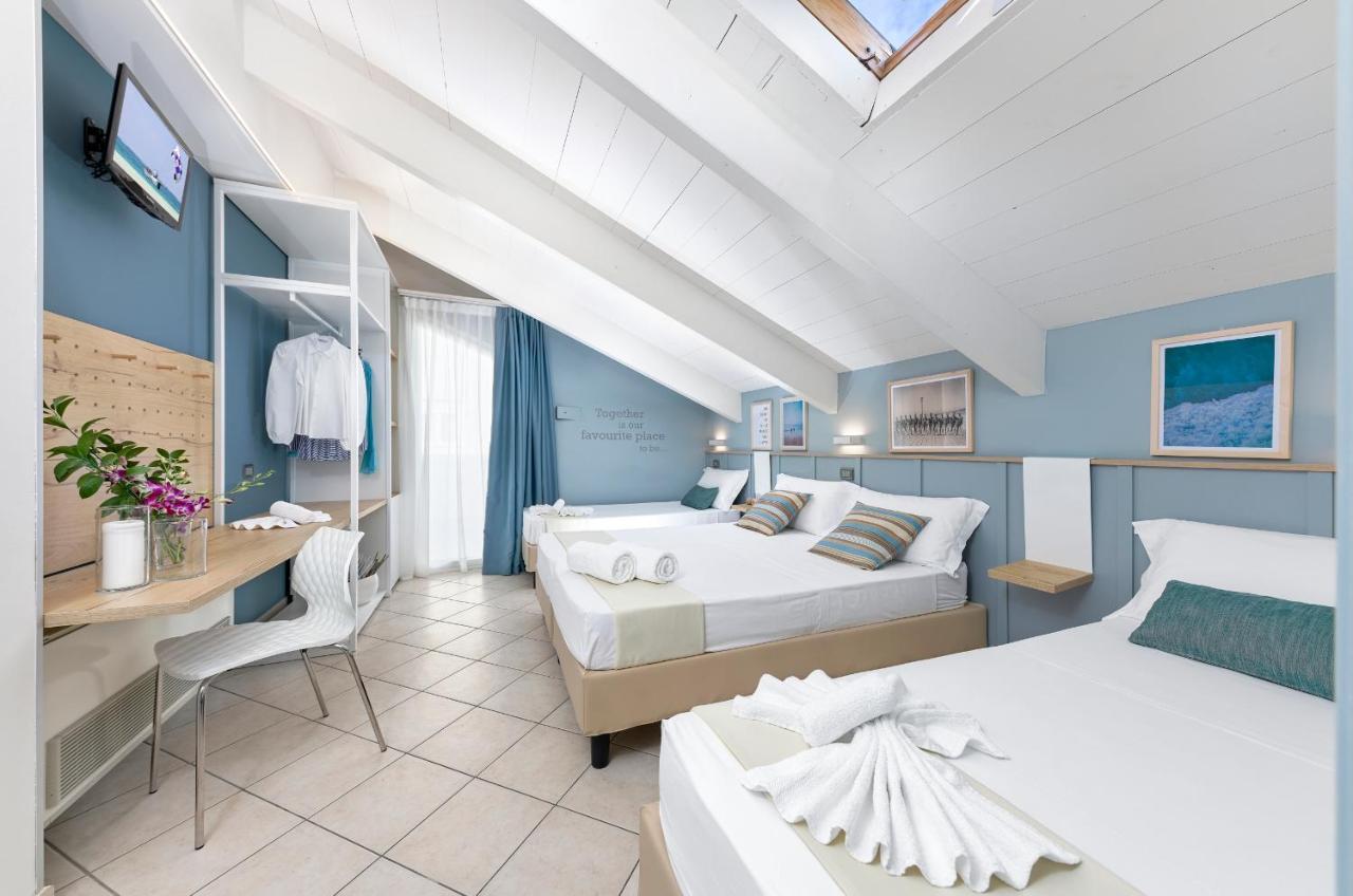 Hotel La Residenza Riccione Habitación foto